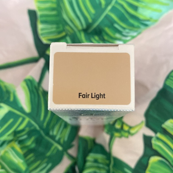 NEW it Cosmetics CC+ Nude Glow in Fair Light - Picture 5 of 7